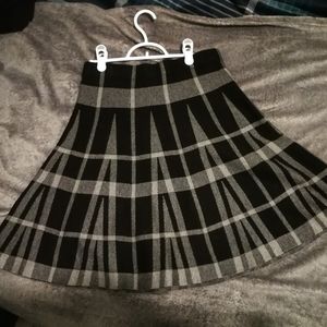 Suzy Shier Plaid Wool Skirt